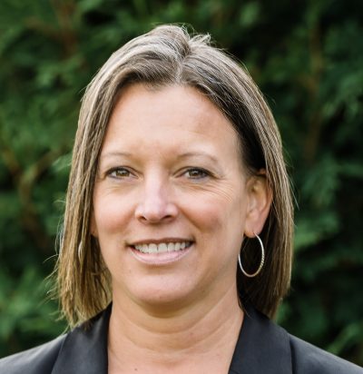 Holly Sires.JPG