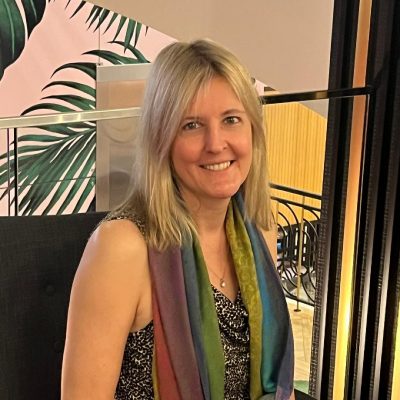 Carolyn Wallace.jpg