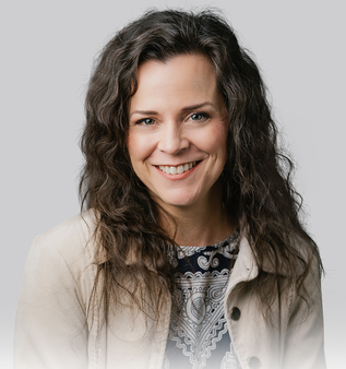 Holly Christensen.png