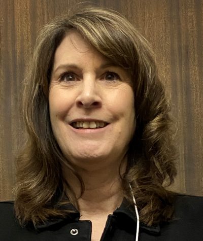 Carolyn Barker.jpg