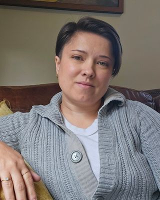 Hannah Small-Oie.png